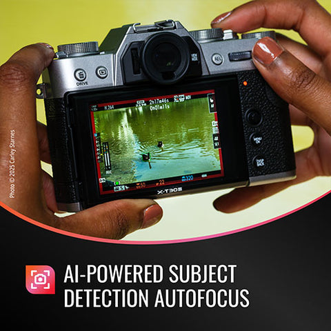 Camera with screen displaying AI-powered subject detection autofocus feature
