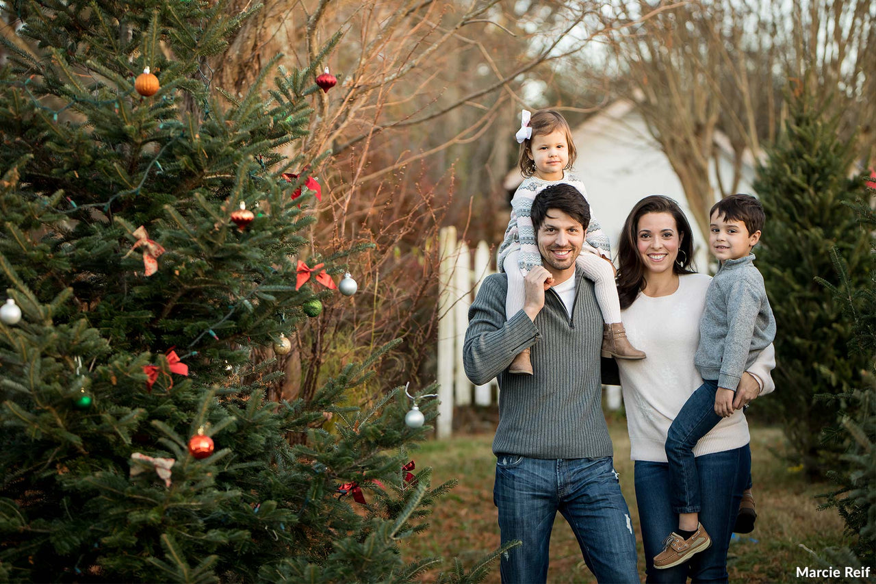 8 Simple Tips for a Memorable Holiday Card