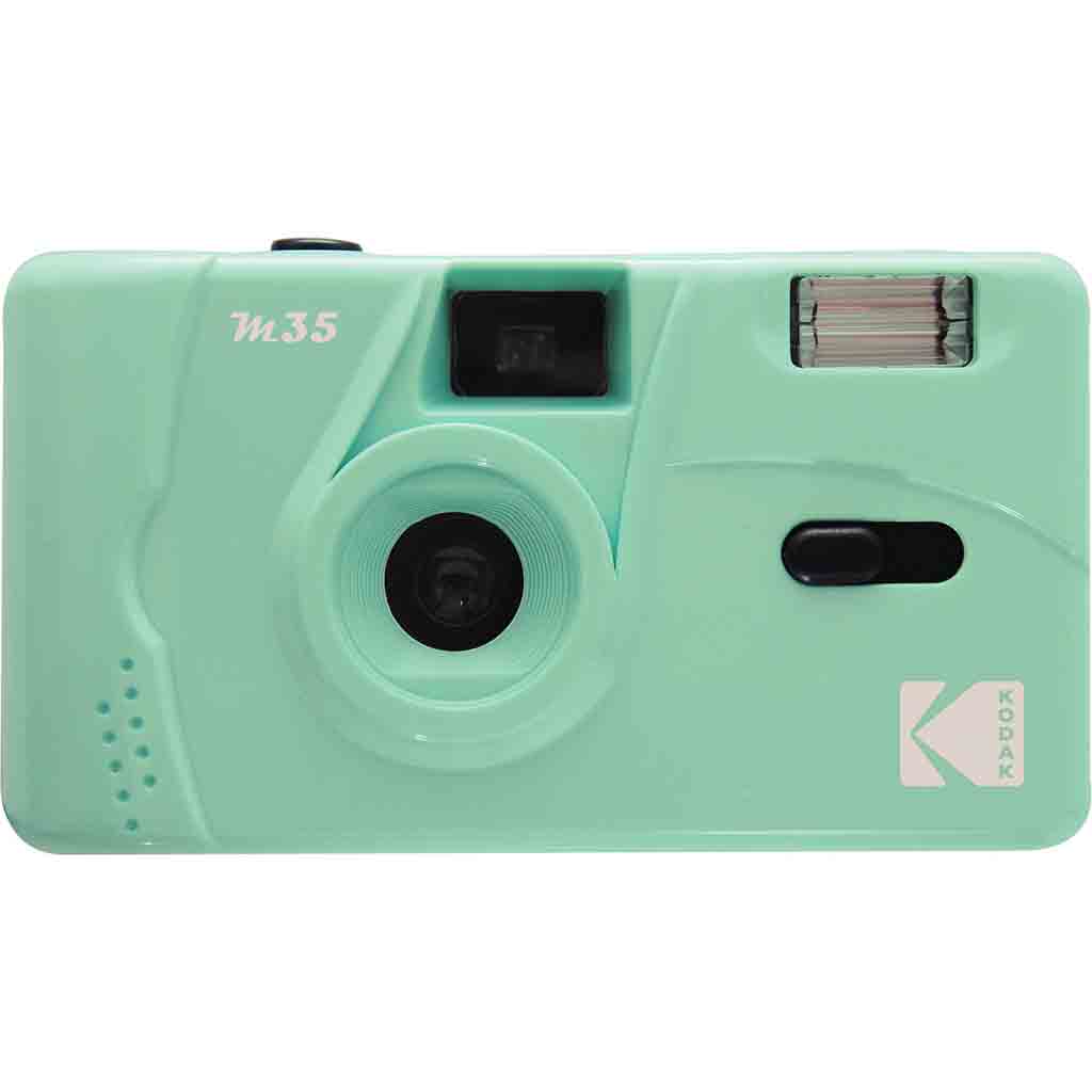 Kodak M35 カメラ ミントグリーン& ultramax film 3個 Kodak M35 Film Camera With Flash Mint Green | Rockbrook Camera