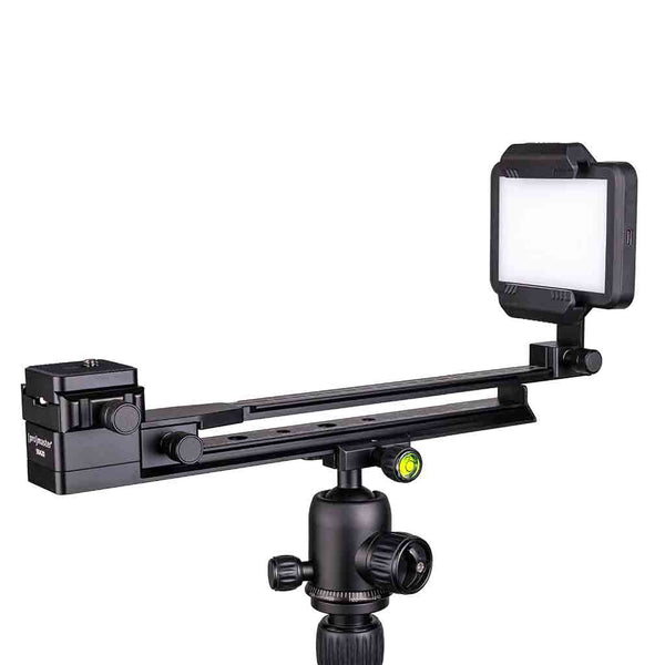 LED Light of the Promaster Digitizing Kit 35mm & 120 Film 90420
