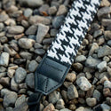 Design of the Promaster Tapestry Strap QR Houndstooth 89111