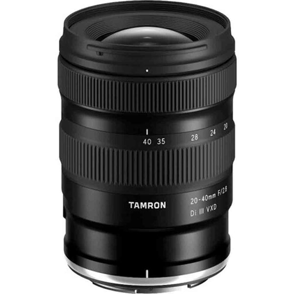 Top Side and Front Element of the Tamron 20-40mm F/2.8 Di III VXD Nikon