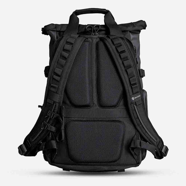 Shoulder Straps of the Wandrd Prvke 21 3.0 Black