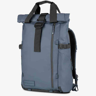 Front Side of the Wandrd Prvke 31 3.0 Aegean Blue