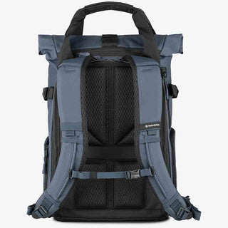 Shoulder Straps of the Wandrd Prvke 31 3.0 Aegean Blue