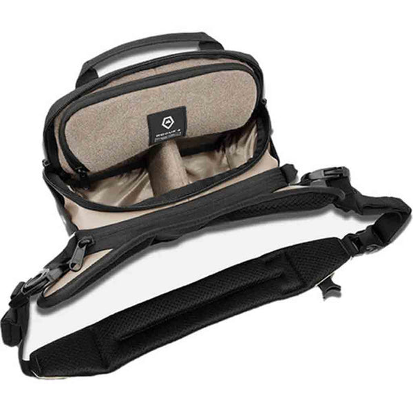 Interior of the Wandrd Rogue Sling 4L V2 Bag Yuma Tan