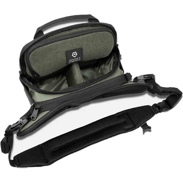 Interior of the Wandrd Rogue Sling Bag 4L V2 Wasatch Green
