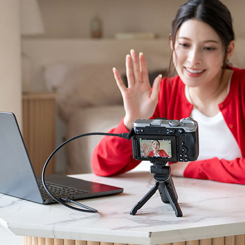 <h4 style="text-align: center;">Powerful Video</h4> <p style="text-align: center;">Discover a suite of tools for content creation of all kinds, from high-resolution 4K/60p capture and 12-bit N-RAW recording in-camera, to professional-looking product reviews and high-quality streaming.</p>