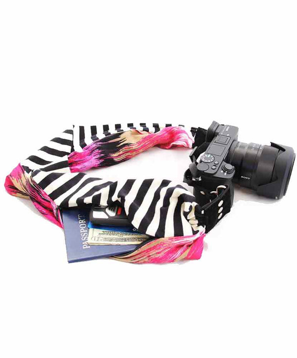 CAPTURING COUTURE POCKET SCARF HEARTBEAT OLIVIA