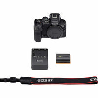 Box Contents of Canon EOS R7 Body