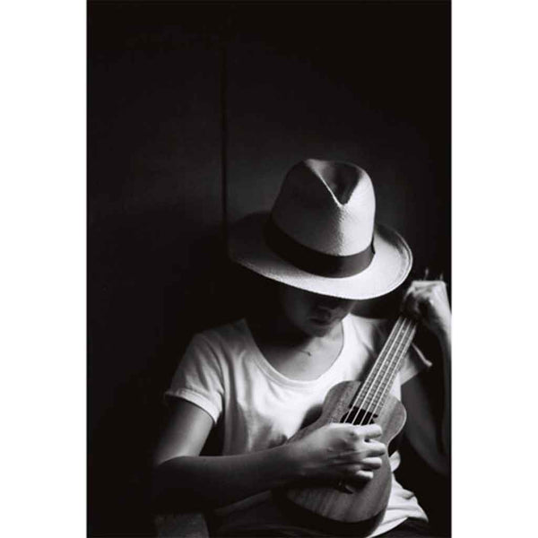 Image Sample 2 for Lomography Babylon Kino ISO 13 B&W 35mm Film 36 Exposures