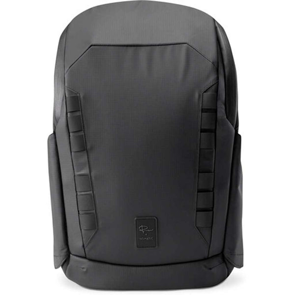 Front Side of the Nomatic McKinnon Daypack 25L Large Cube