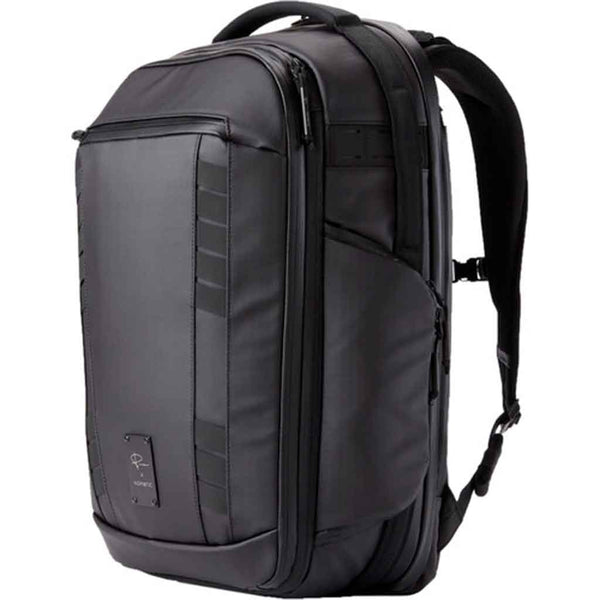 Right Side Profile of the Nomatic McKinnon Backpack 35L 