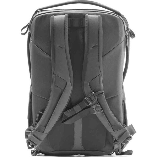Peak Design Everyday Backpack V2 (20L) - Still Worth it in 2023